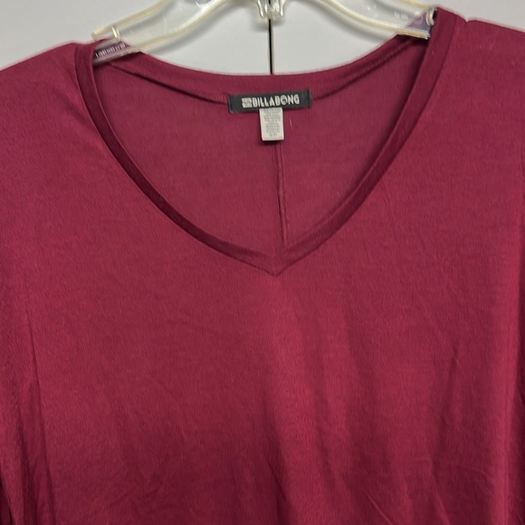 Billabong Wine Burgundy Long Sleeve Asymmetrical Blouse - Picture 7 of 8